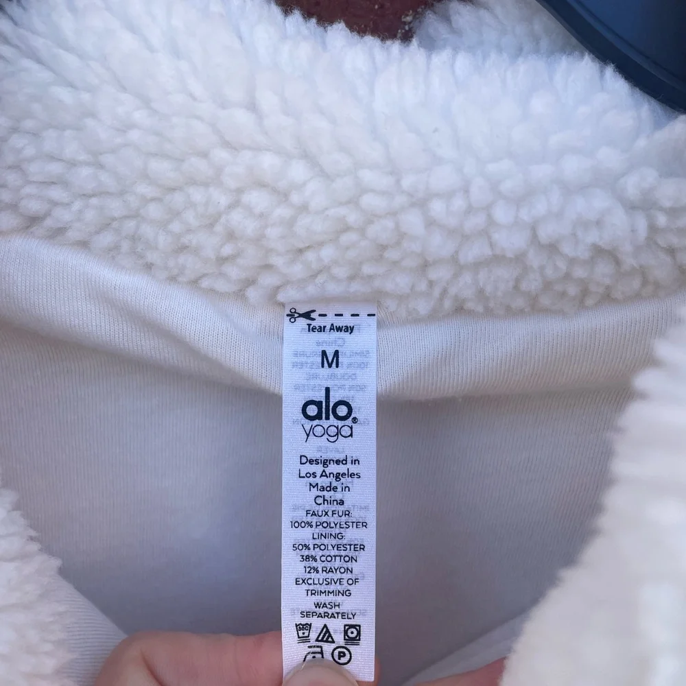 ALO Yoga soft fleece